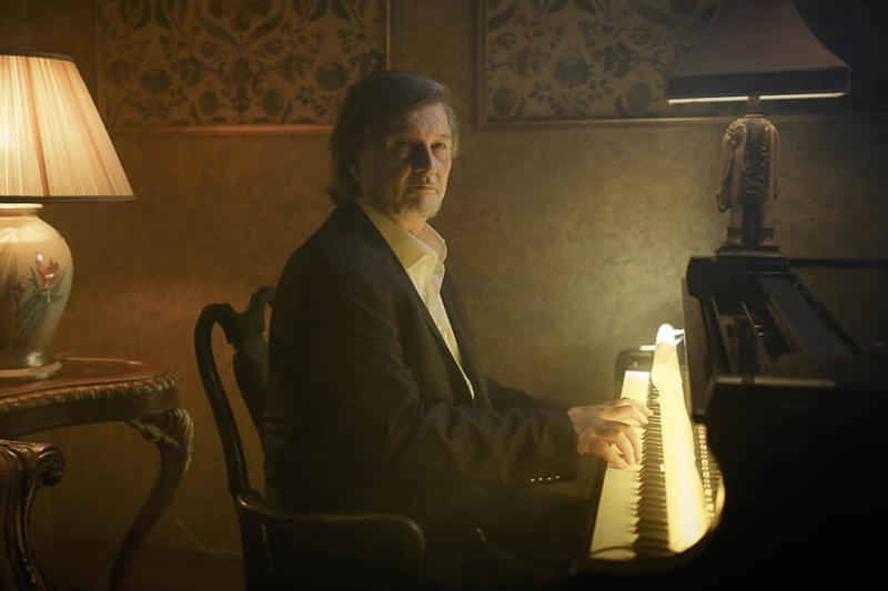 Шоу-контент: железные люди на РЕН ТВ и танцующий Фауст в Театре Образцова