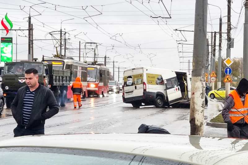 Рельсы горели, пути развалились. Четыре человека погибли и 21 пострадал в ДТП с трамваем в Туле