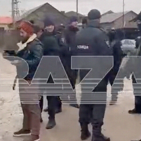 Искали уклонистов и должников: что известно о рейде в цыганском поселке под Тулой