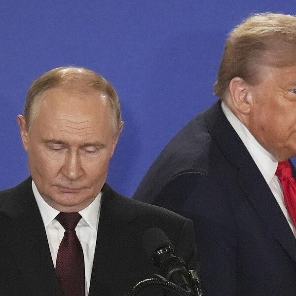 «Безоговорочная капитуляция». Почему Трамп изменил отношение к конфликту на Украине?