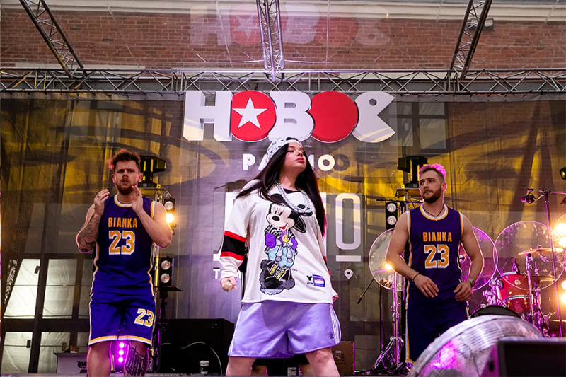 Шоу-контент: железные люди на РЕН ТВ и танцующий Фауст в Театре Образцова