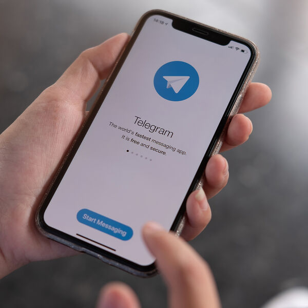 СМИ сообщили об ограничении регистрации в Telegram и WhatsApp в России. Как это работает?