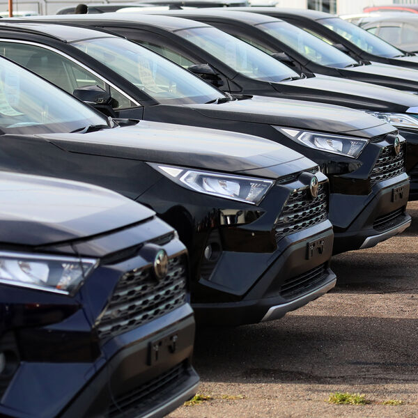 Минпромторг отсрочил заградительный утильсбор. Поклонникам иномарок дали последний шанс