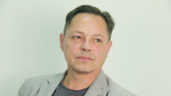 Актер Скляр сравнил московского и провинциального театрального зрителя - Новости на Вести.ru